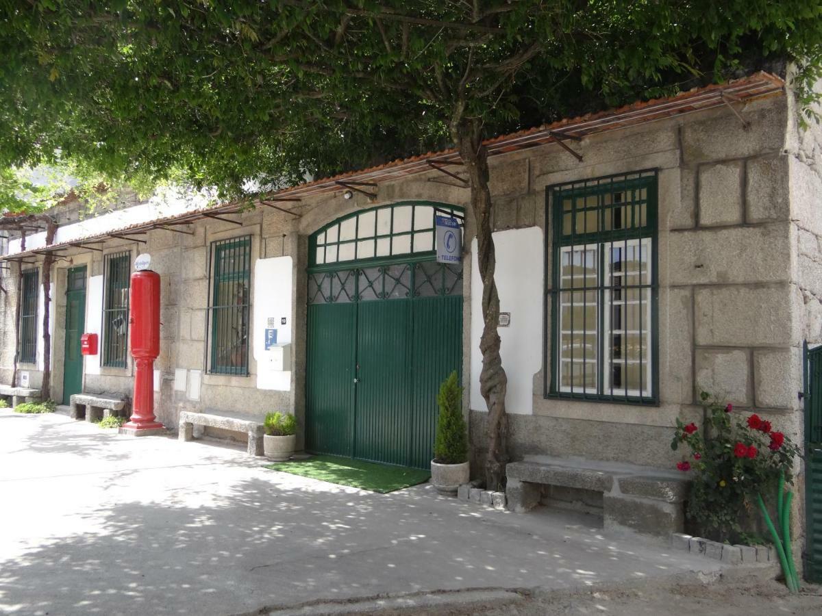 Sernancelhe Museu Casa Aleixoゲストハウス エクステリア 写真